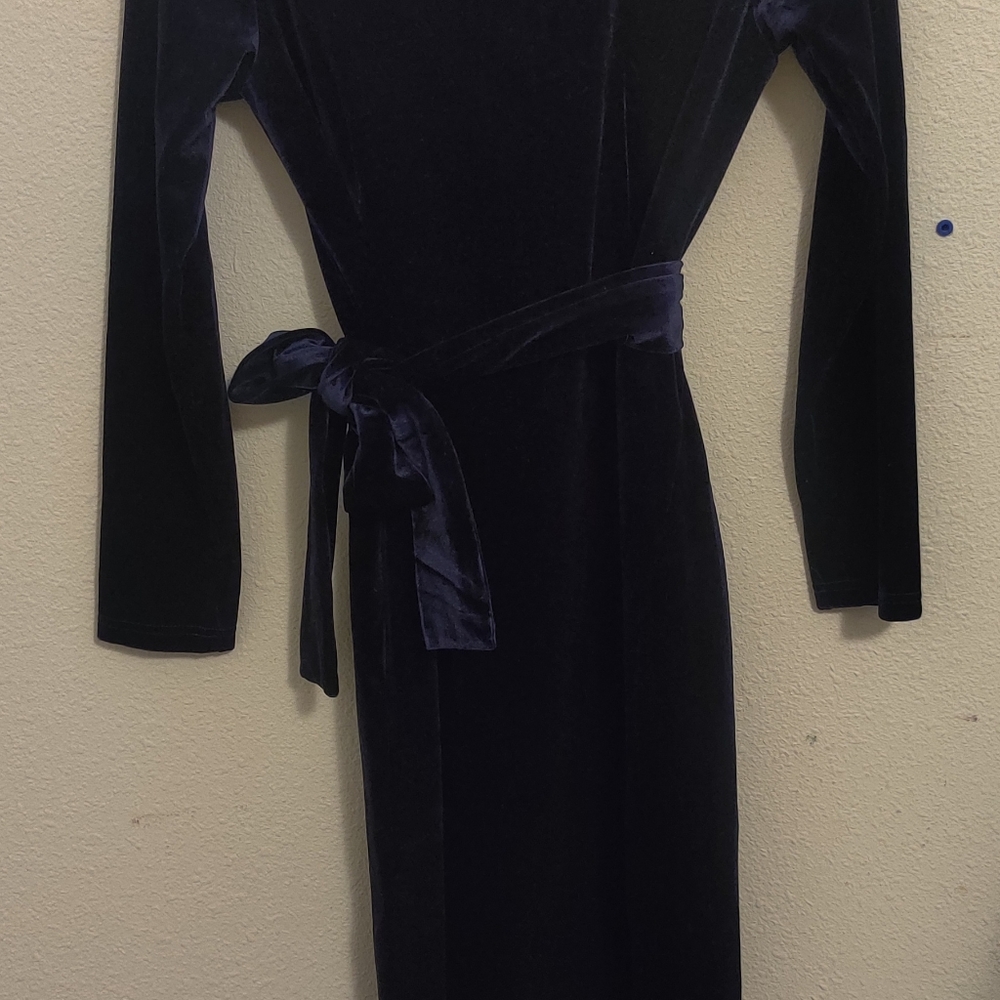 Dress - Picture 5 of 5